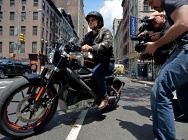 Мотоцикл Harley Davidson LiveWire 2014 фото