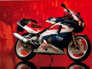Мотоцикл Honda CBR 400RR 1987 фото