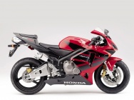 Мотоцикл Honda CBR 600 RR 2004 фото
