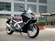 Мотоцикл Honda Integra 2012 фото
