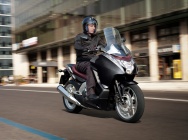 Мотоцикл Honda Integra 2012 фото