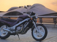 Мотоцикл Honda NTV 650 1989 фото