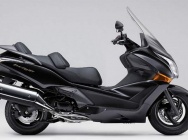 Мотоцикл Honda SW-T 600GT Silverwing 2010 фото