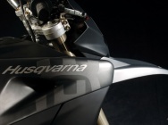 Мотоцикл Husqvarna SM 610 2006 фото
