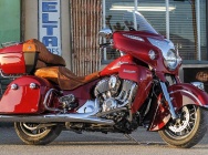 Мотоцикл Indian Roadmaster 2015 фото