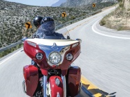 Мотоцикл Indian Roadmaster 2015 фото