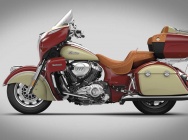 Мотоцикл Indian Roadmaster 2015 фото