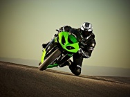 Мотоцикл Kawasaki Ninja ZX-6R 2010 фото