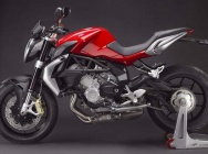 Мотоцикл MV Agusta Brutale 675 2012 фото