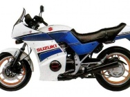 Мотоцикл Suzuki GSX 750EF 1984 фото