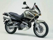 Мотоцикл Suzuki XF 650 Freewind 2000 фото