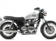 Мотоцикл Triumph Bonneville 2005 фото