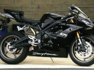 Мотоцикл Triumph Daytona 675 2009 фото