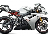 Мотоцикл Triumph Daytona 675R 2011 фото