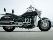 Мотоцикл Triumph Rocket III Touring 2010 фото
