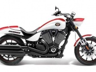 Мотоцикл Victory Hammer S 2011 фото