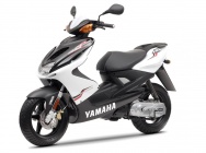 Мотоцикл Yamaha AEROX 50 R 2011 фото