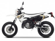 Мотоцикл Yamaha DT 50 X 2011 фото
