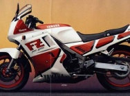 Мотоцикл Yamaha FZ 700 1987 фото