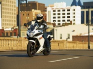Мотоцикл Yamaha FZ6R 2011 фото