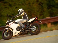 Мотоцикл Yamaha FZ6R 2011 фото