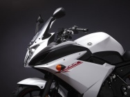 Мотоцикл Yamaha FZ6R 2011 фото