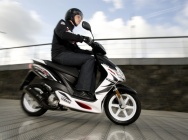 Мотоцикл Yamaha JOG 50 RR 2010 фото