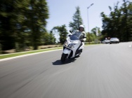 Мотоцикл Yamaha MAJESTY 400 2011 фото