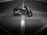 Мотоцикл Yamaha VMAX 1700 2012 фото