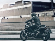 Мотоцикл Yamaha VMX V-Max Carbon 30th Anniversary Special Edition 2015 фото