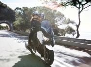 Мотоцикл Yamaha X-MAX 400 2013 фото