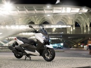 Мотоцикл Yamaha X-MAX 400 2013 фото