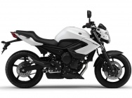 Мотоцикл Yamaha XJ6 2013 фото