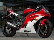 Мотоцикл Yamaha YZF 600 R6 2013 фото