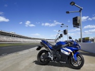 Мотоцикл Yamaha YZF-R1 EU 2011 фото