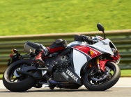 Мотоцикл Yamaha YZF-R1 2011 фото