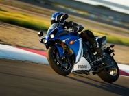 Мотоцикл Yamaha YZF-R1 2011 фото