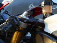 Мотоцикл Yamaha YZF-R1 2012 фото