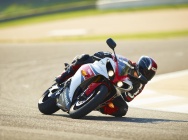Мотоцикл Yamaha YZF-R1 2012 фото