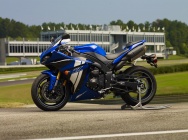Мотоцикл Yamaha YZF-R1 2012 фото