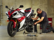 Мотоцикл Yamaha YZF-R1 2012 фото