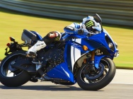 Мотоцикл Yamaha YZF-R1 2012 фото