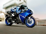 Мотоцикл Yamaha YZF-R1 2013 фото