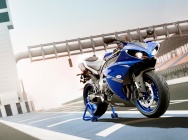 Мотоцикл Yamaha YZF-R1 2013 фото
