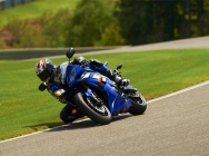 Мотоцикл Yamaha YZF-R6 2011 фото