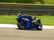 Мотоцикл Yamaha YZF-R6 2011 фото