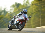 Мотоцикл Yamaha YZF-R6 2011 фото
