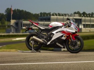 Мотоцикл Yamaha YZF-R6 2012 фото
