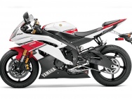 Мотоцикл Yamaha YZF-R6 2012 фото