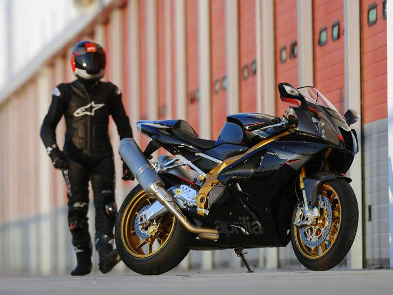 Мотоцикл Aprilia RSV 1000 Mille R Factory 2008 фото